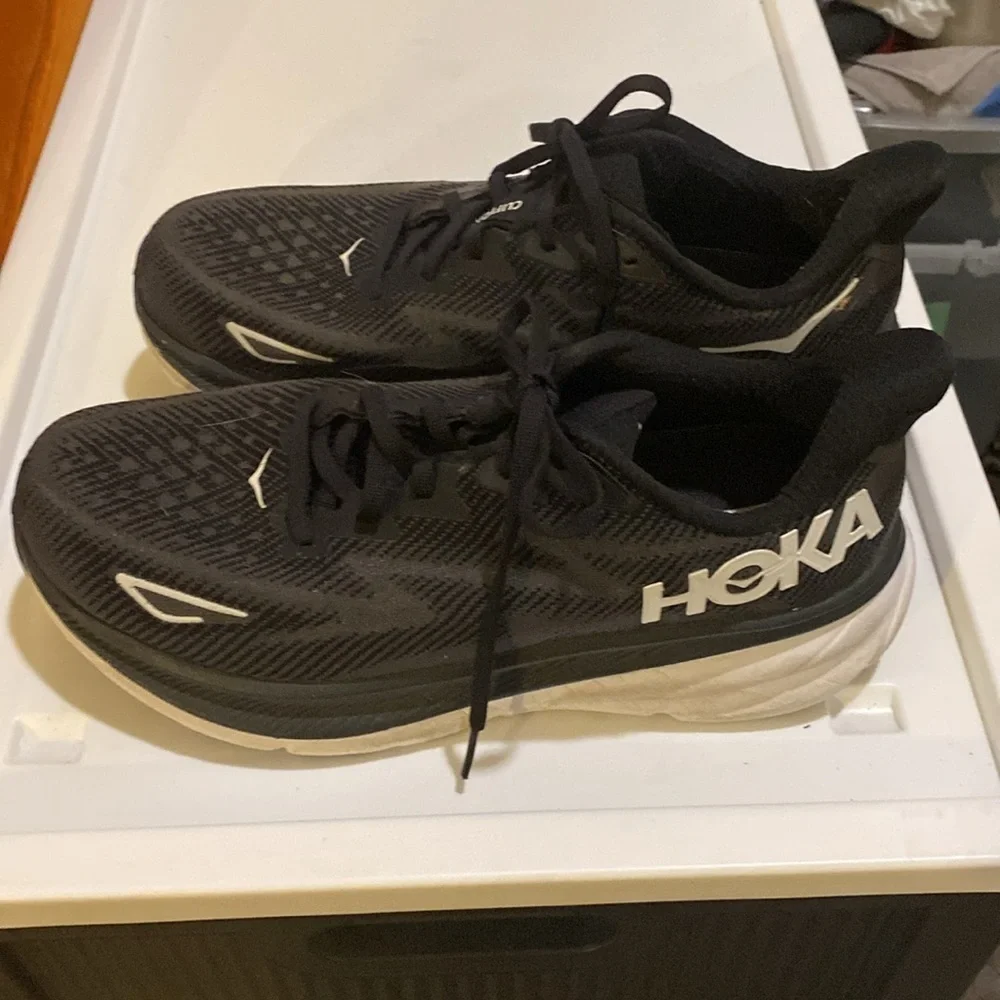 Hoka One One Womens Clifton 9 Fitness Workout Running Shoes size 9.5